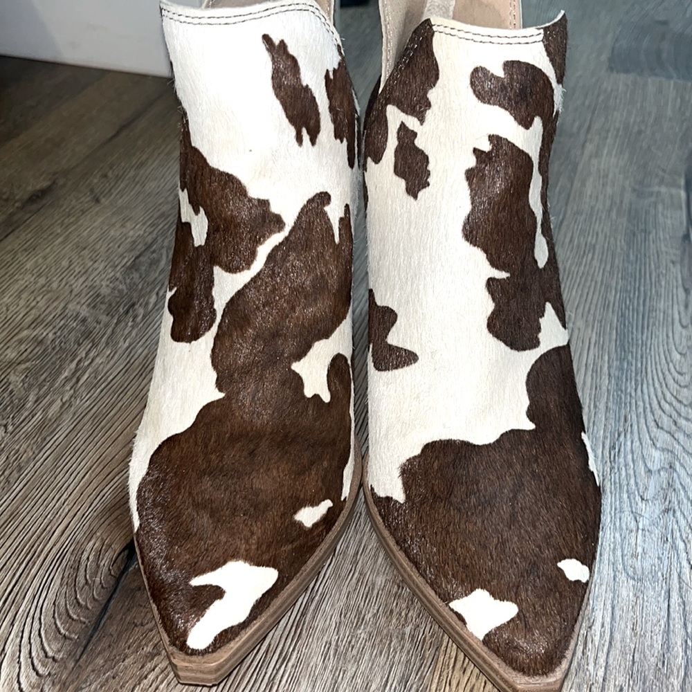STEVE MADDEN Real Cow Hide